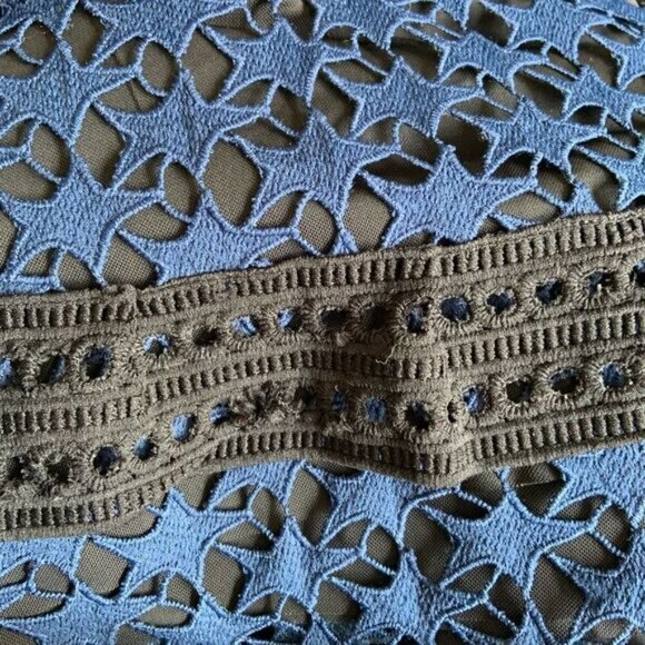 Few Moda Star Lace Mini Dress - Picture 8 of 11